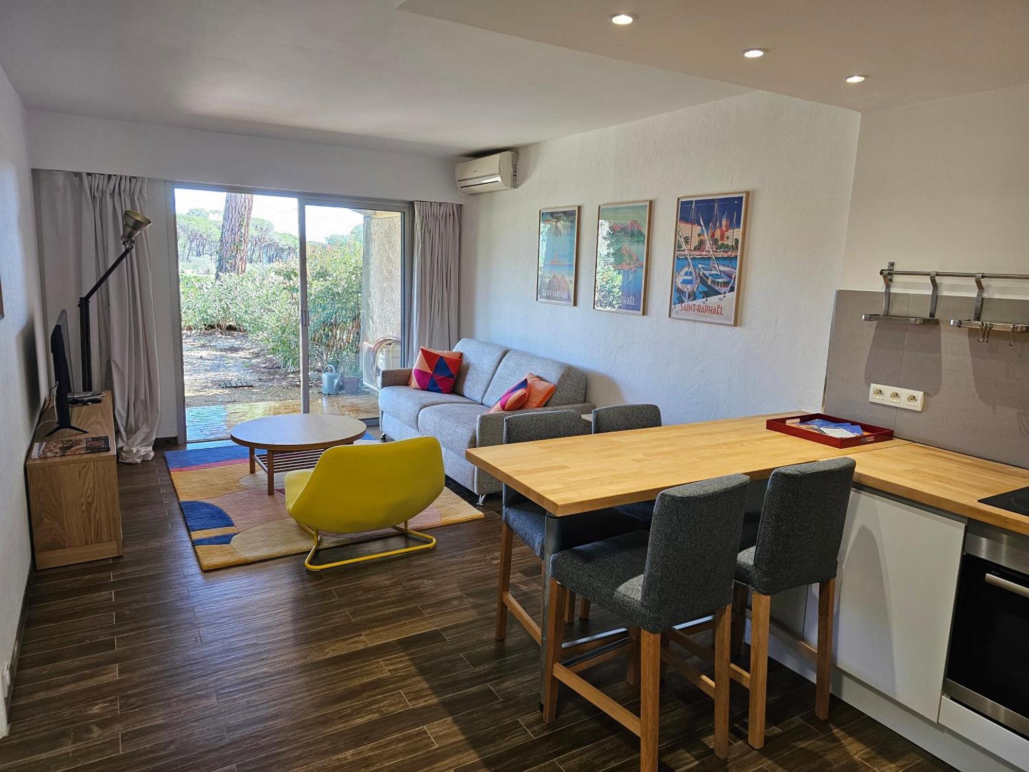 Appartement Golf De Valescure Avec Jardin Saint-Raphaël Buitenkant foto